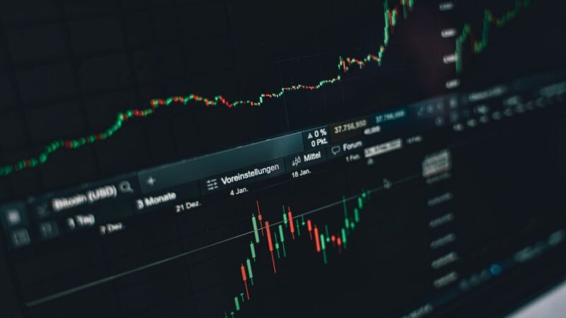 Kuidas ära tunda investeerimiskelmust: 7 hoiatusmärki ja mida teha, kui oled petta saanud