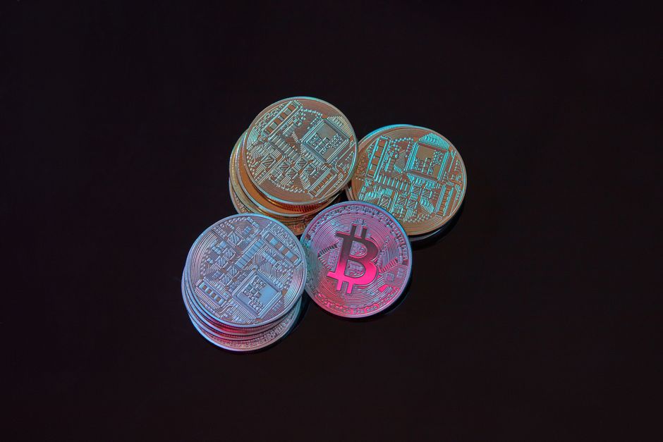 Kraken vs Binance steyking Eestis: turvalisus, tasud ja võimalused e-residentidele