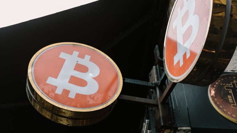 Крипто-лендинг 2026: Nexo, Aave и Binance — сравнение