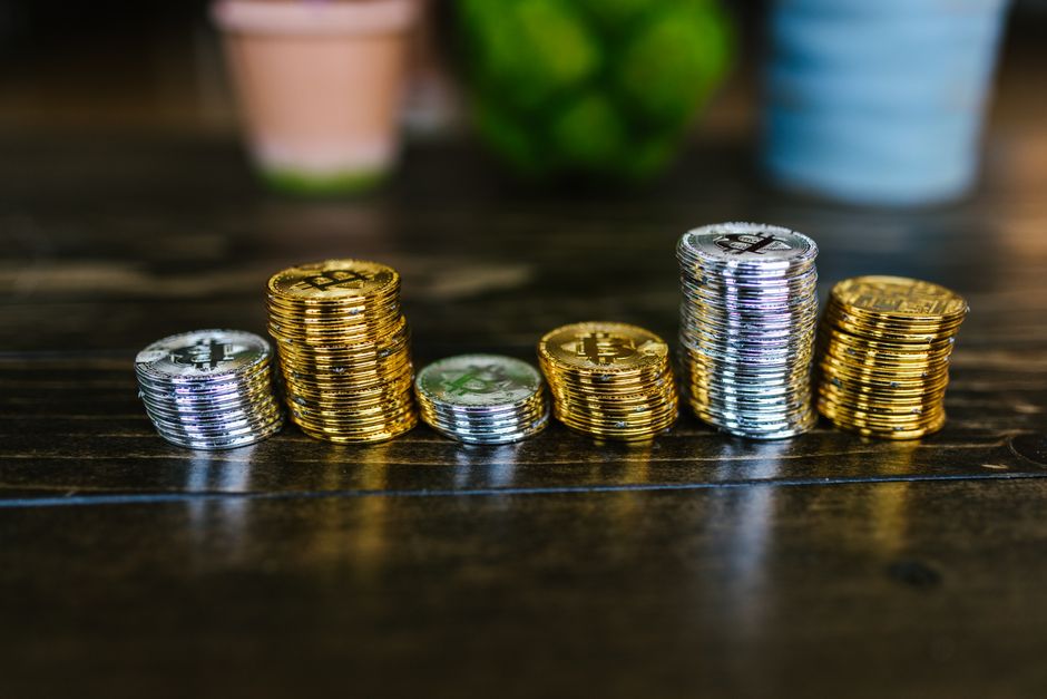 Stabiilsete müntide (USDC, USDT) laenamine DeFi-s: parimad platvormid ja riskid 2026